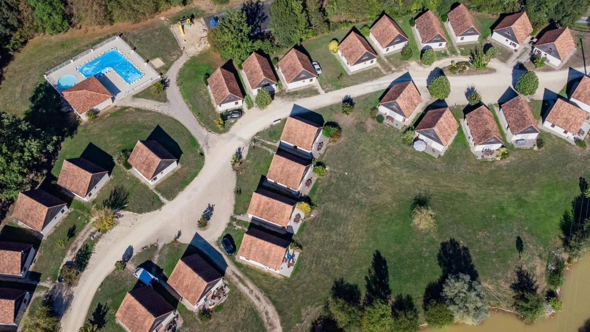Holiday home Lac Bleu Nr 28 Lacapelle-Marival France